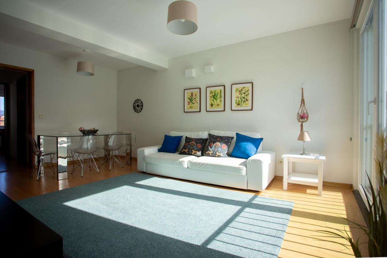 Downtown Pdl Apartment ปอนตาเดลกาดา ภายนอก รูปภาพ